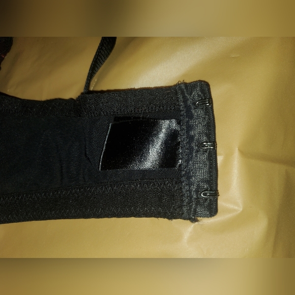 Comfortable sexy red bra 36DD - Picture 5 of 5